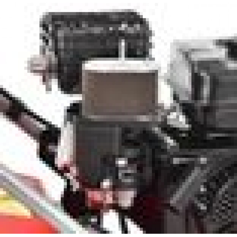 Бензиновий аератор HECHT 5677 2-in-1 (2 вала в комплекті)