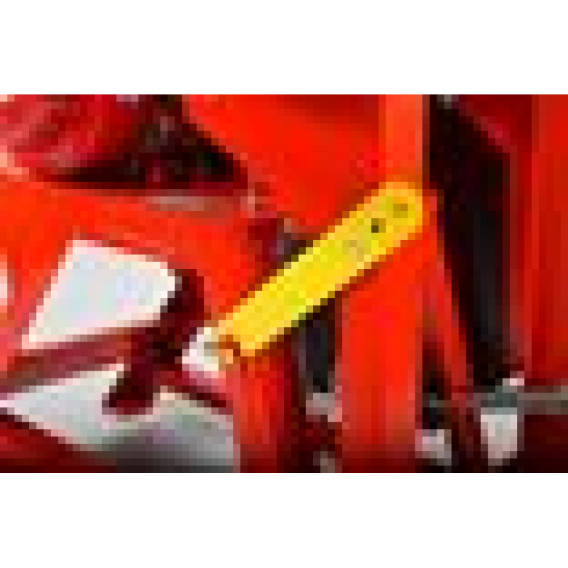 Пила циркулярна бензинова HECHT 890