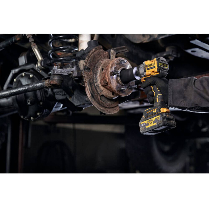 Гайковерт ударний акумуляторний безщітковий DeWALT DCF923P2G