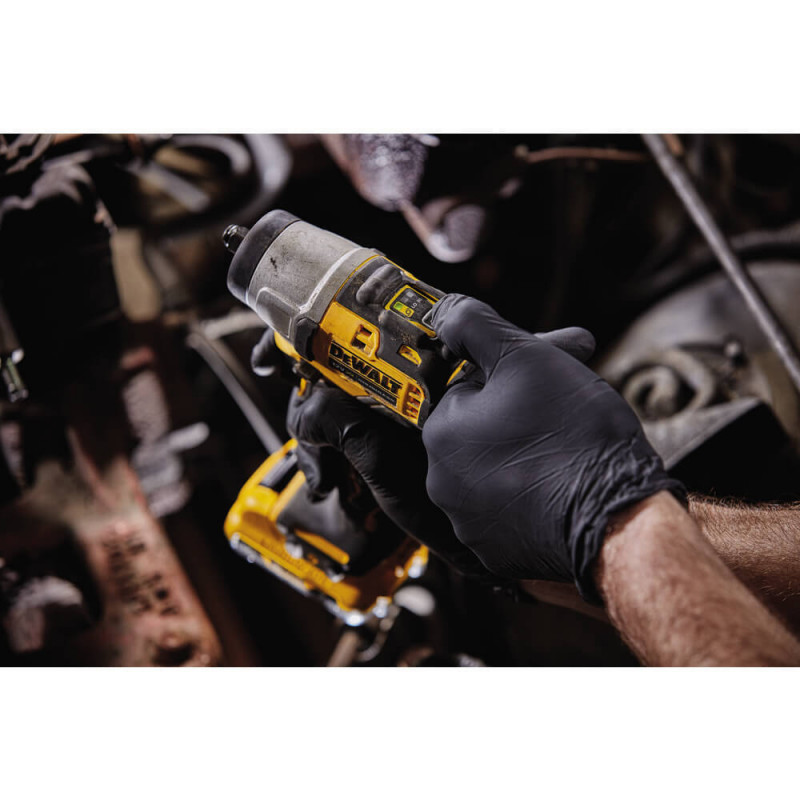 Гайковерт ударный акумуляторний безщітковий DeWALT DCF902D2
