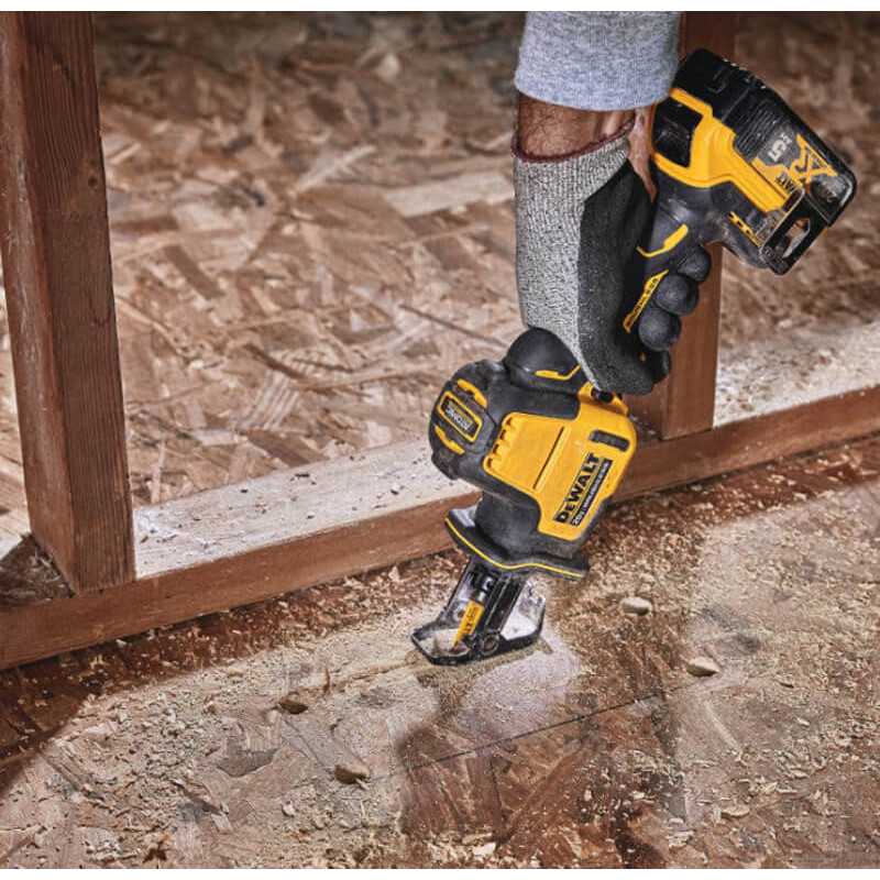 Пила шабельна акумуляторна безщіткова DeWALT DCS369NT