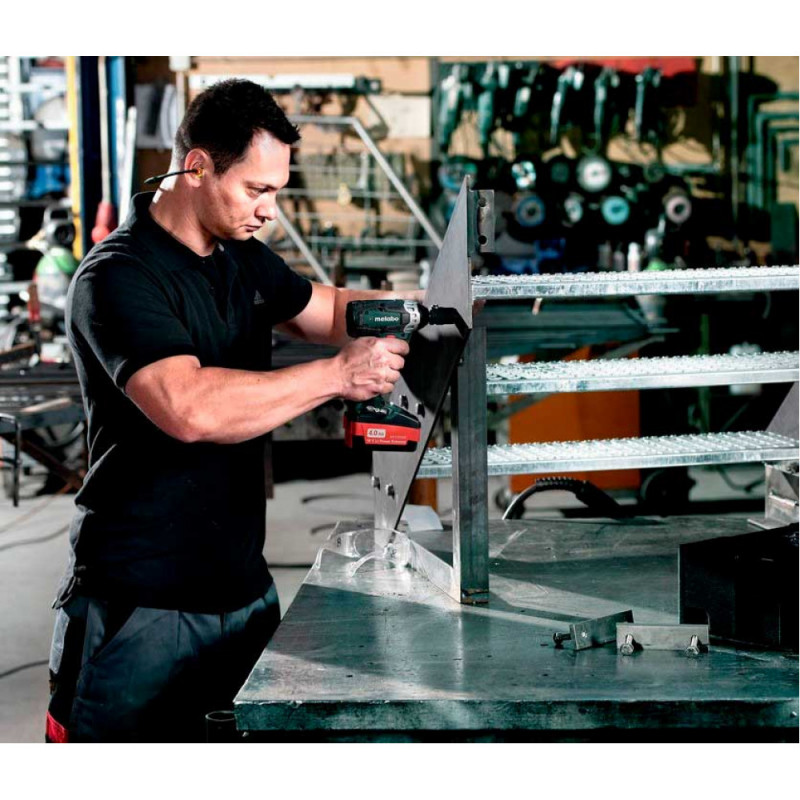 Акумуляторний ударний гайкокрут Metabo SSW 18 LTX 200 каркас (602195890)