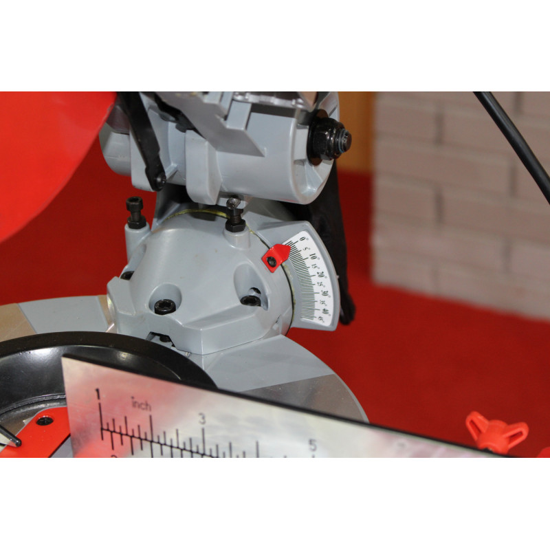Пила торцювально-циркулярна Holzmann TK 305