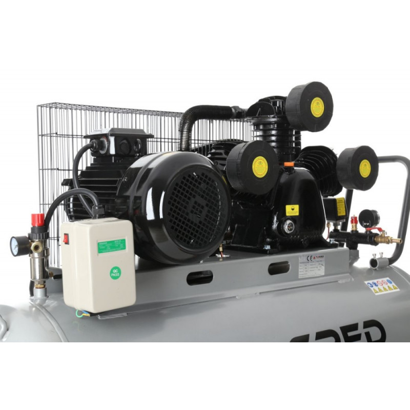 Компресор Tagred 300L TA311B
