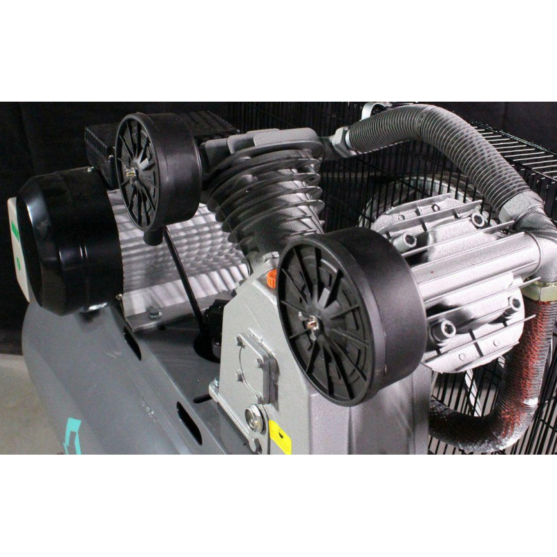 Поршневий компресор MAST VA90/200L 400