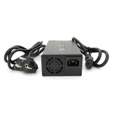 Зарядний пристрій для акумуляторів LiFePO4 12V(14,6V),4S,15A, роз'єм С13,137x90x50mm