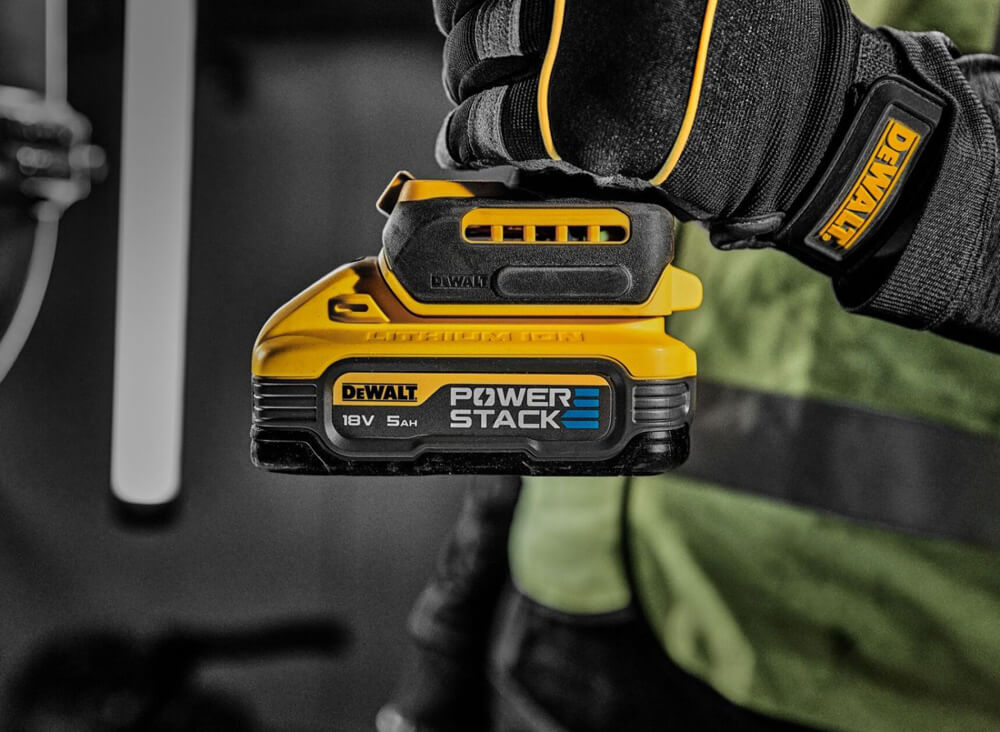 Акумуляторна батарея PowerStack DeWALT DCBP518